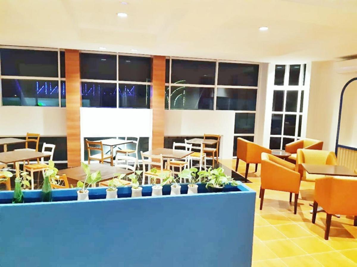 Madina Inn Yogyakarta Exteriör bild
