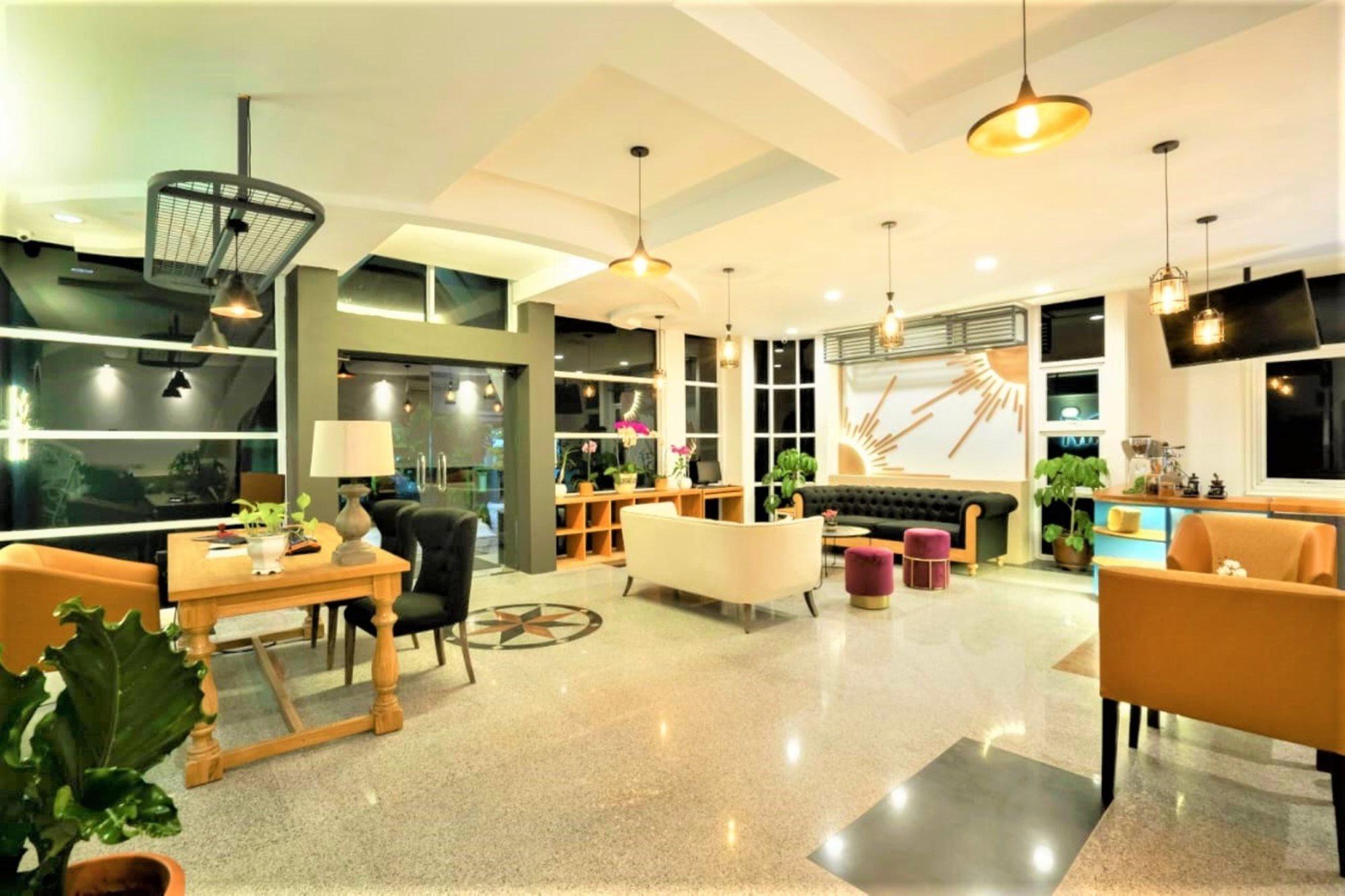 Madina Inn Yogyakarta Exteriör bild